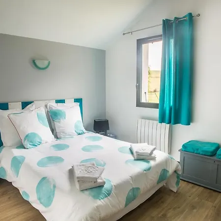 Maison Maupas Rouge לינה וארוחת בוקר Bellesserre