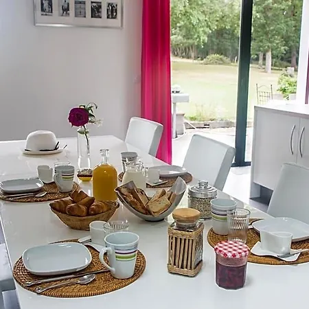 Maison Maupas Rouge Bed & Breakfast 3*
