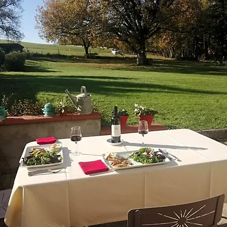 Maison Maupas Rouge Bed & Breakfast